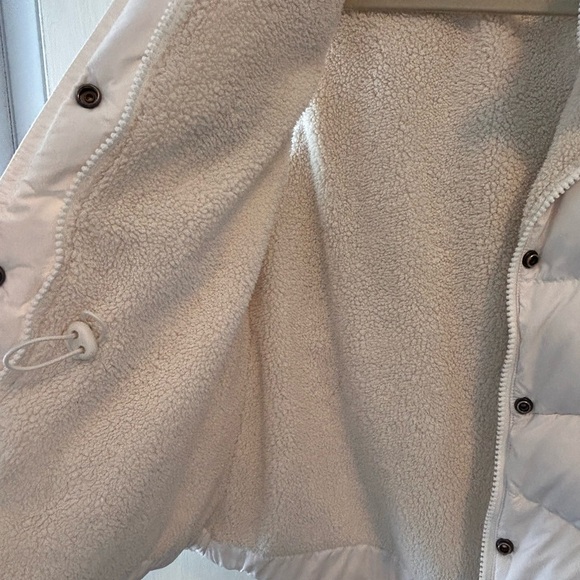 J. Crew white down blend Quilted Vest - Picture 9 of 10